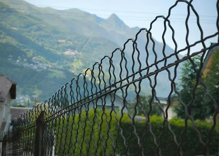4 Pers, 2 Chambres, En Rdc D'une Maison, A Luz Saint Sauveur, Hautes-pyrenees * Люс-Сен-Совёр